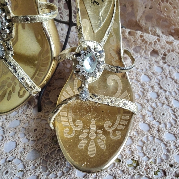 Sizzle gold Rhinestone - Picture 13 of 16